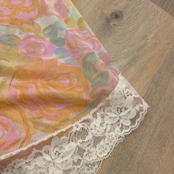 Sheer vintage silk skirt - Picture 3 of 3